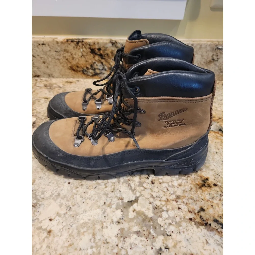 Danner combat hiker